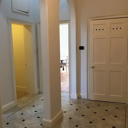 Howe Street Apartment Apartament