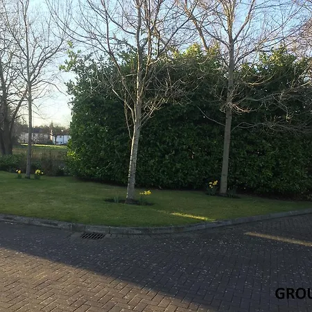 Suffolk Park Apartment