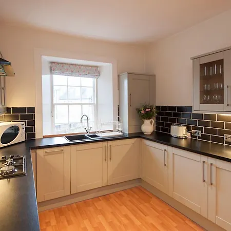 The Raeburn Place * Edinburgh