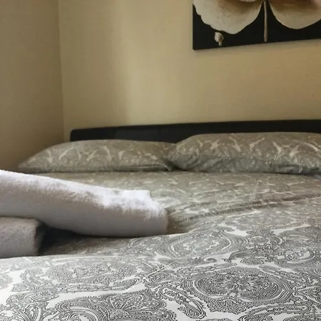 Pitt Street Apartment Beautiful Spacious Apartment Free Parking And Free Sanitizer