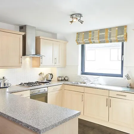 Fountain Court - Eq2 Lejlighedshotel 4*