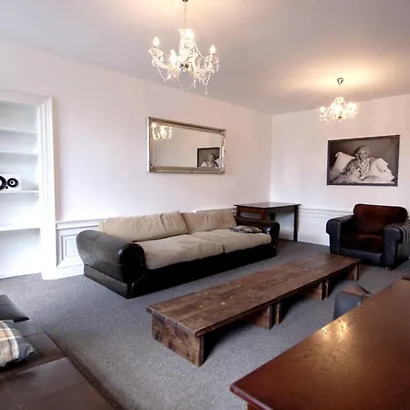 Edinburgh Group Apartments