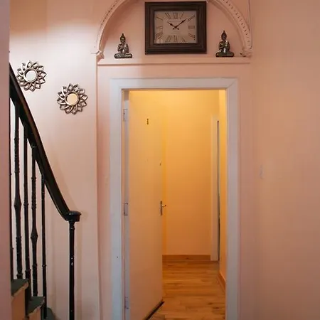 Maison d'hôtes Centre Townhouse 2*