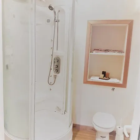 Heritage City - City Centre Townhouse Apartment *