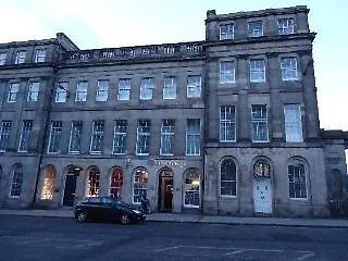 Travelodge Waterloo Place Hotel 3*