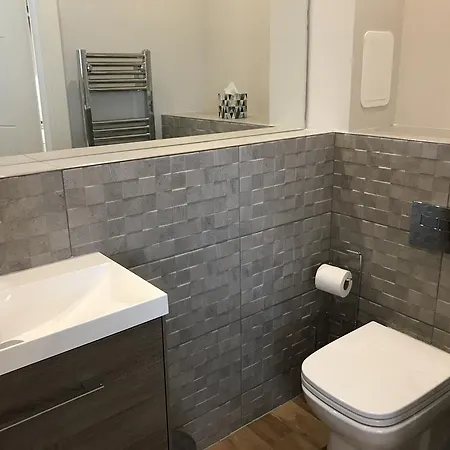 Capital Retreats - Dewar Place Lane דירה אדינבורו