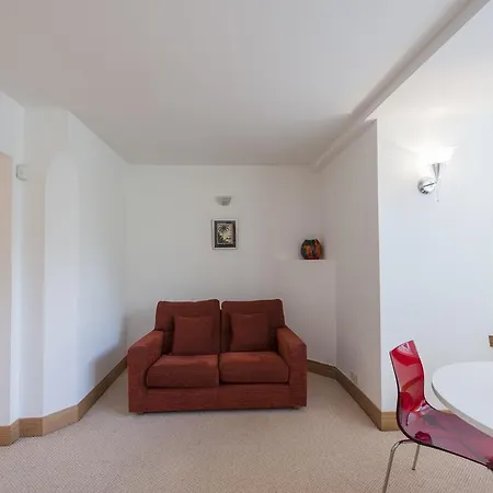 Capital Retreats - Hill Street Lane Apartment *