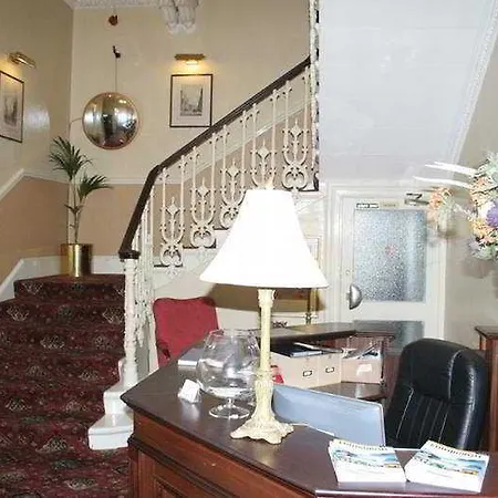 Thistle Hotel