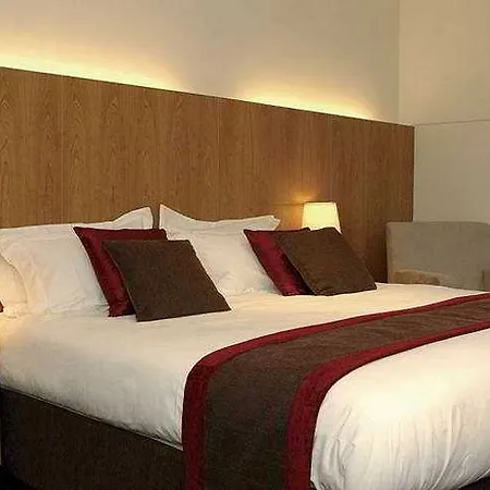 Apex Of 4* Edimburgo