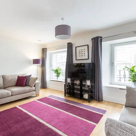 Capital Retreats - Shandwick Place * Edinburgh