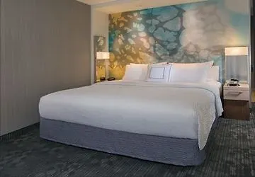Courtyard By Marriott West 4*