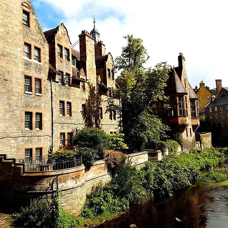 Apartment Dean Village - Lovely 2 Bed In Picturesque Dean Village With Balcony And Private Parking