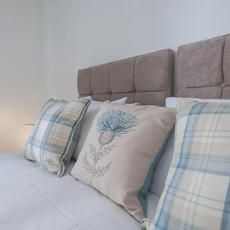 The Deluxe West End Apartment