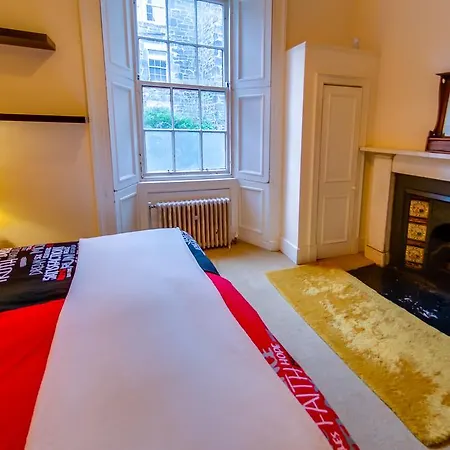 Daire Merchants Retreat *