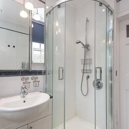 Apartment Canongate