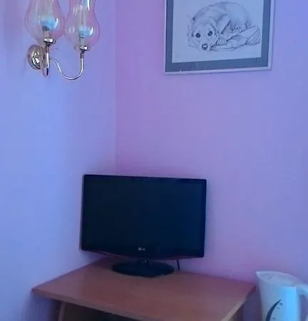 Swan Lake Bed & Breakfast Edinburgh