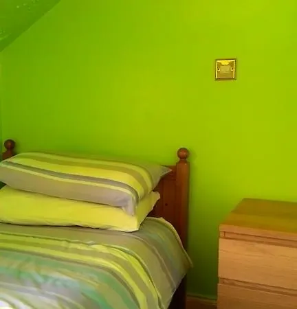 Swan Lake Bed & Breakfast Edinburgh