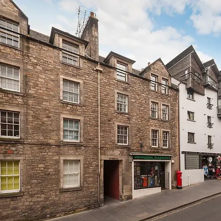 Apartment Canongate Edinburgh
