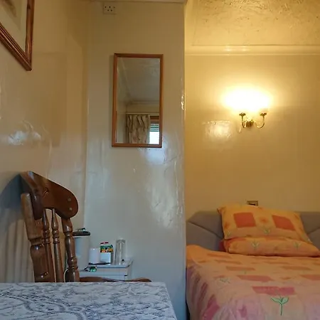 Swan Lake 3* Edinburgh