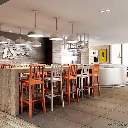 Ibis Centre South Bridge - Royal Mile 3* Edimburgo