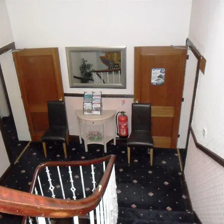 Ξενοδοχείο Park View House 3*