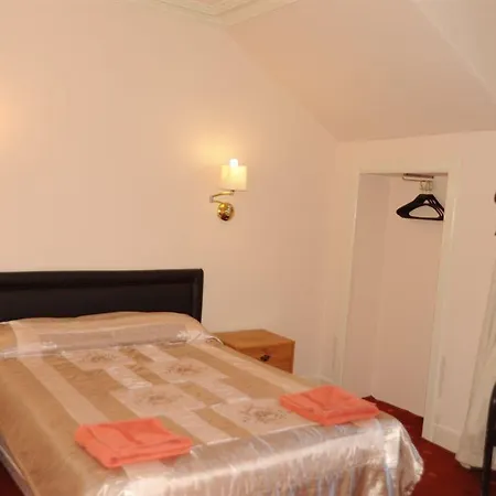 City Guest House Affittacamere 3*
