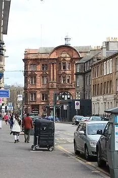 City Centre Apartment Lochrin Edinburgh