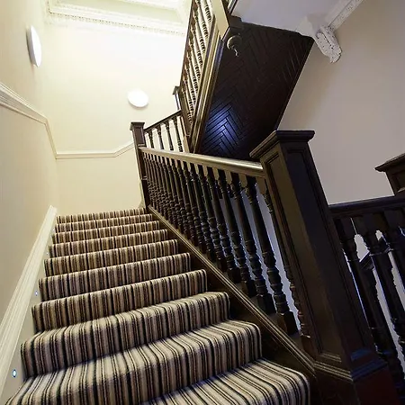 Palmerston 4*