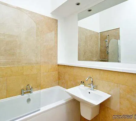 Staycity West End 4* Edinburg