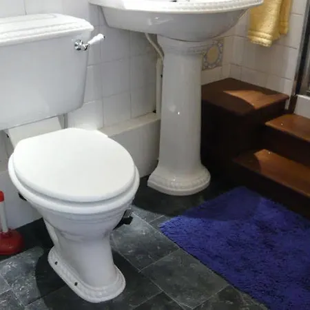 Royal Mile Hotel 4*