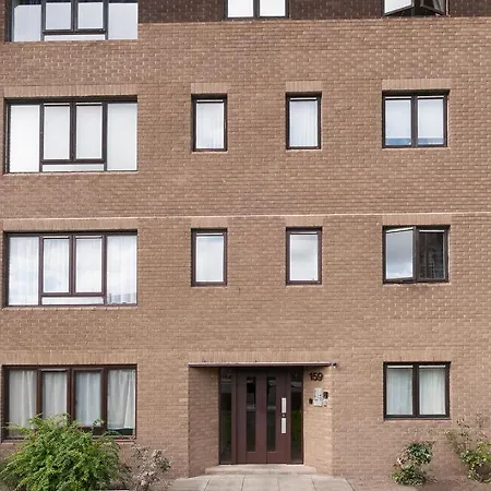 Broughton Road City Apartment
