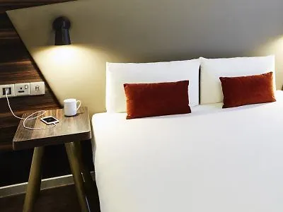 Adagio Royal Mile 4* إدنبرة