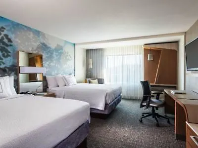 Courtyard By Marriott West מלון 4*