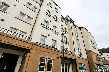 Playhouse Apartment *