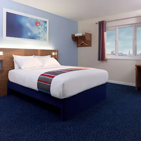 Travelodge Haymarket 3*
