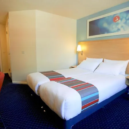 فندق Travelodge Dreghorn