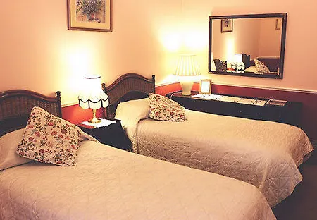 Hotel Grosvenor Gardens 4*