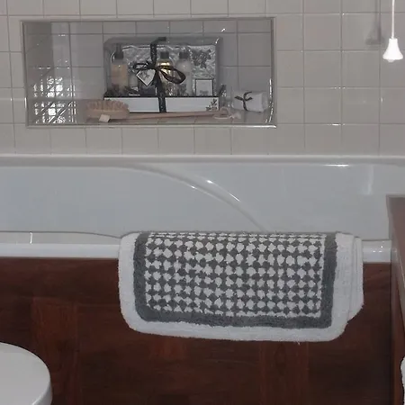 Guest house Carlton Twelve