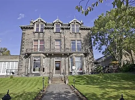 Bed and breakfast Iholiday