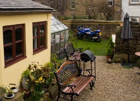 بيت شباب Argyle Backpackers *