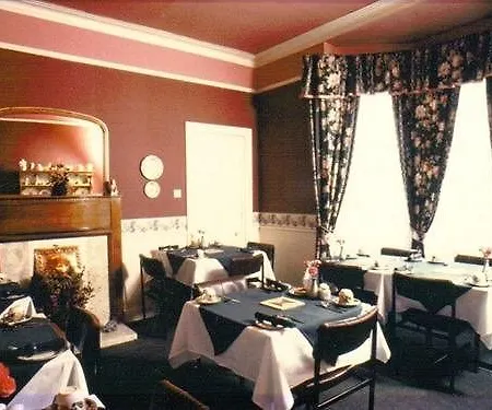 Murrayfield Park 3*