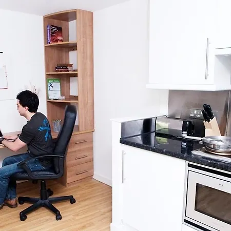 Panmure Court Apartmán