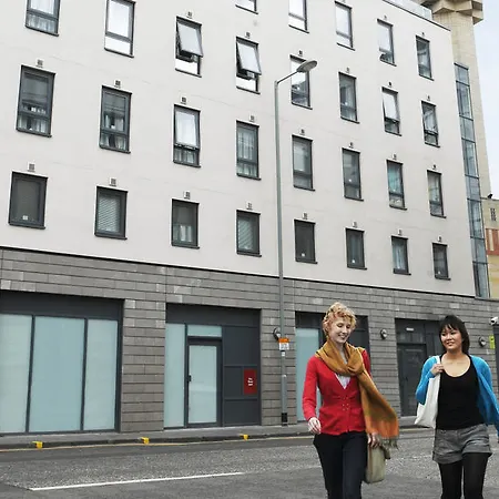 Lady Nicolson Court אדינבורו