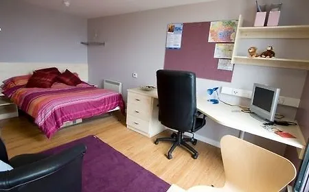 Portsburgh Court 2* אדינבורו