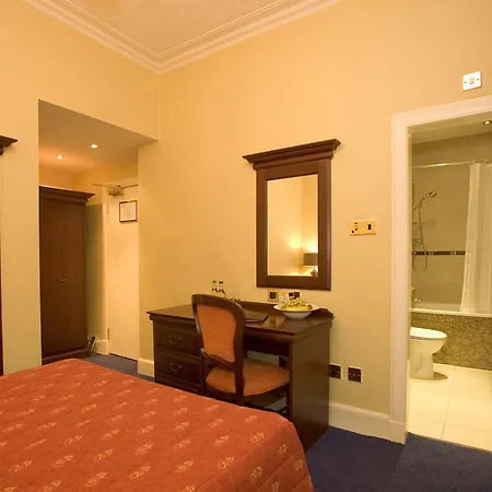 Old Waverley Hotel 3*