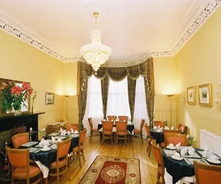 Menzies Гостевой дом 3*