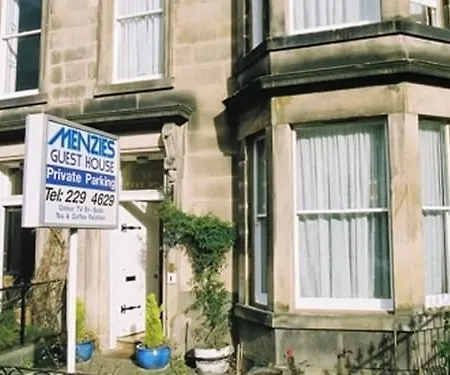 Pensión Menzies 3*
