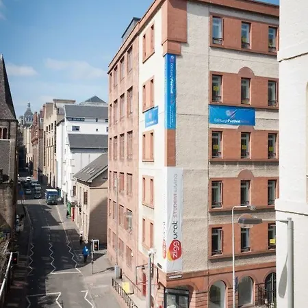 Destiny Student - Cowgate Edinburgh