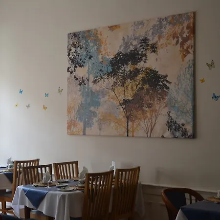 Dene Guest House, New Town Maison d'hôtes 3*