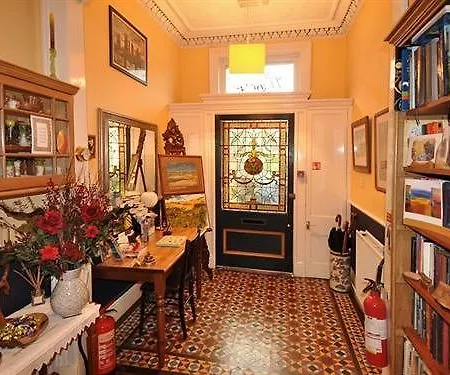 ゲストハウス Cluaran House エディンバラ